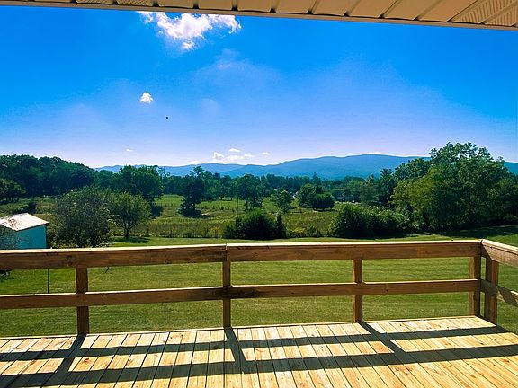 5th image of 625 Mountain View Dr