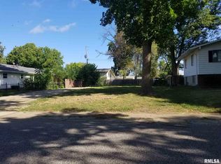 5 Celeste Ct, Springfield, IL 62703