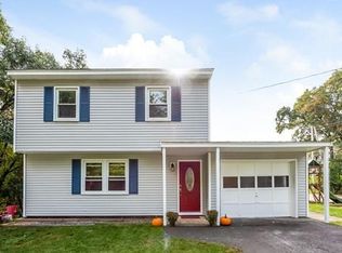 14 Molloy Rd, Georgetown, MA 01833