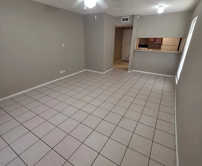 4803 Country Club Dr #B — Photo 4