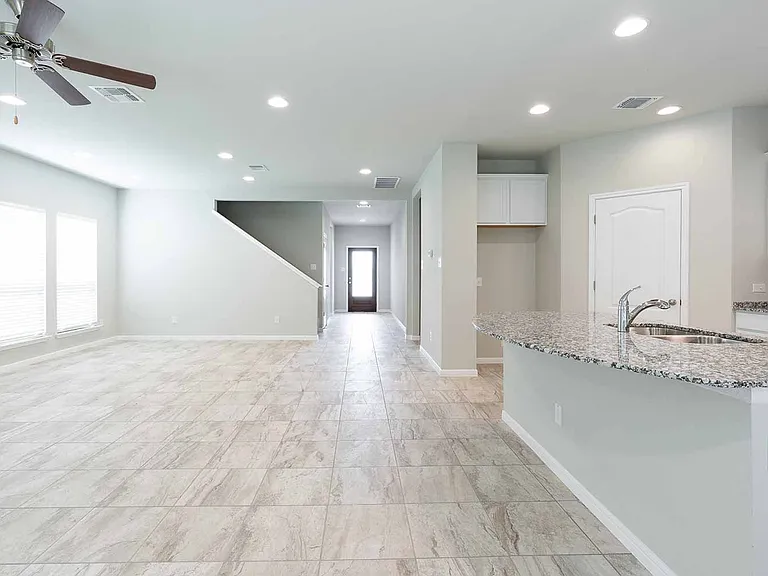 4009 Aransas Dr — Photo 7