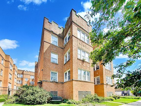2nd image of 4419 N Whipple St APT 2B