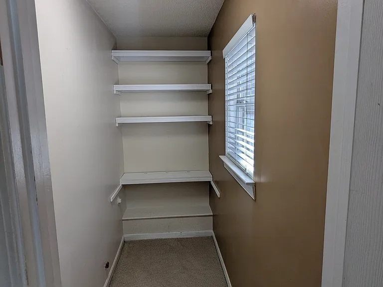 1701 Clooney Ln — Photo 12