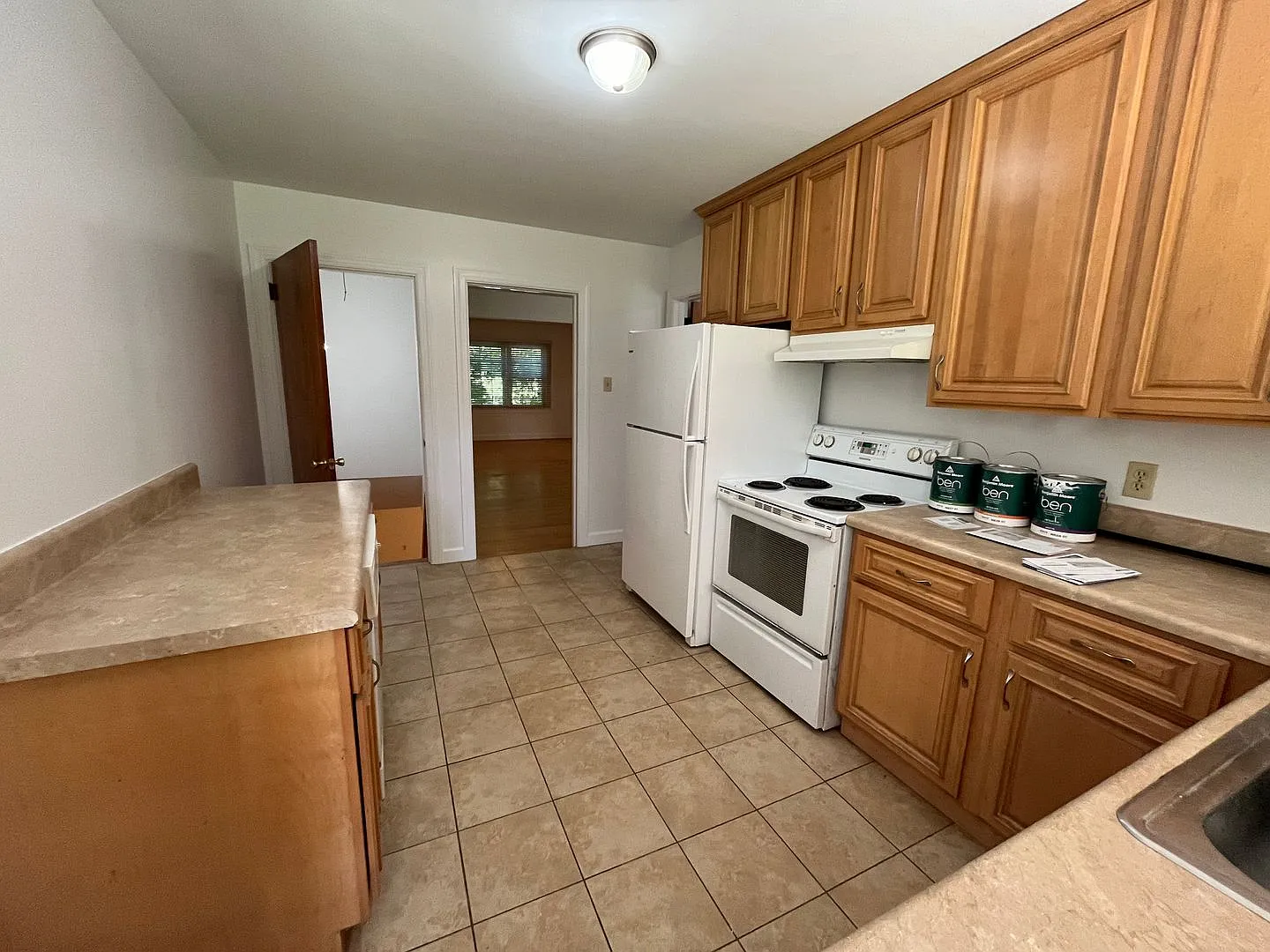 Beautiful Duplex Near Downtown Blacksburg — Photo 2