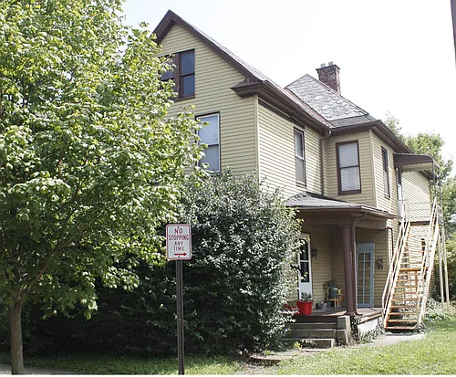 515 1/2 E Sycamore St Photo 1