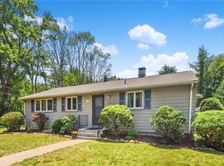 164 Elmdale Rd, Scituate, RI 02857