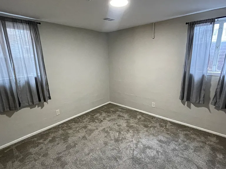 2360 Balsam Dr — Photo 32