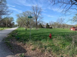 213 Harrison St, Pomona, KS 66076