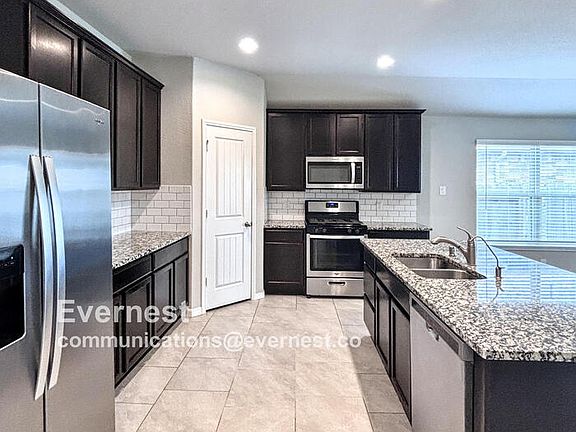 2nd image of 7418 Highland Chase Dr