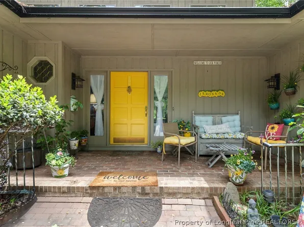 209 Lakeview Dr, Sanford, NC 27332