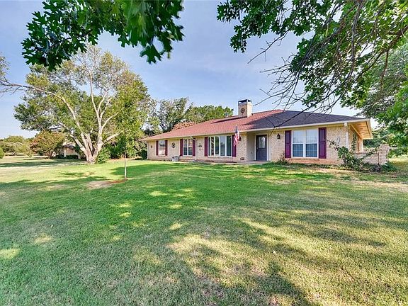 2nd image of 701 Cross Timbers Dr