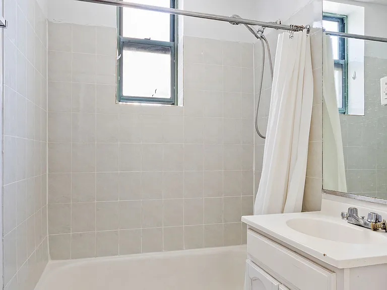 244 W 64th St #4D — Photo 6