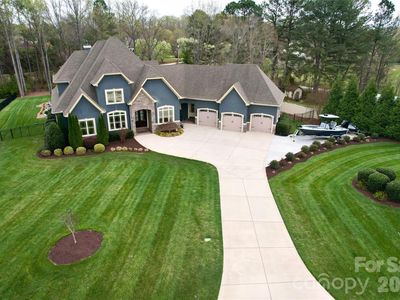 147 Castle Dr, Mooresville, NC, 28117