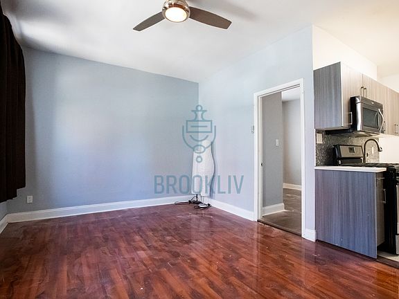 3rd image of 24 Lefferts Ave #2L