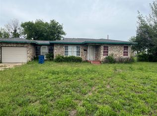 104 S Harding St, Breckenridge, TX 76424