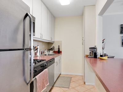 8 Whittier Pl APT 10G, Boston, MA, 02114