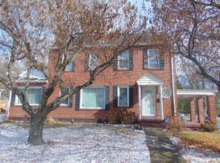 318 Woods Ave, Oak Hill, WV 25901