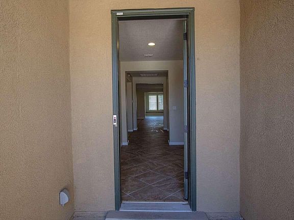 5th image of 5001 Calle Parasol NW