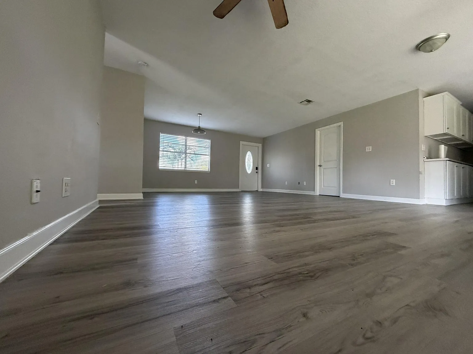 3 bed, 2.0 bath, 1430 sqft, $2,750 — Photo 4