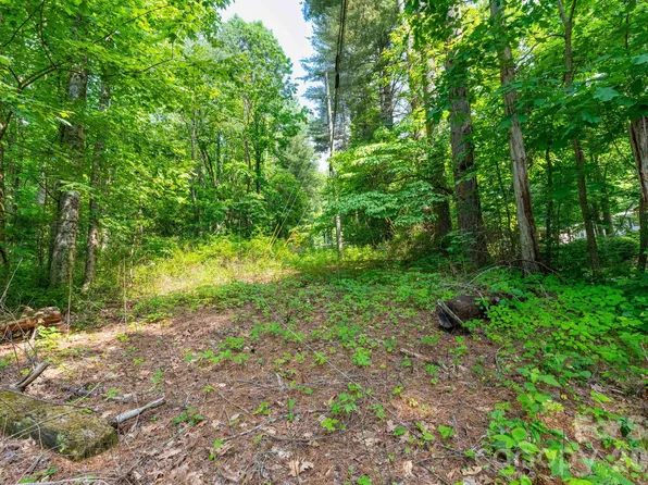 Woodfin Rd, Sylva, NC 28779