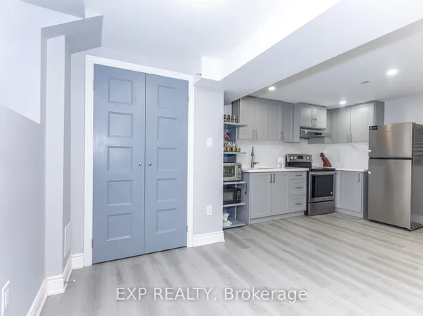 3270 Klaiman Dr, Mississauga, ON