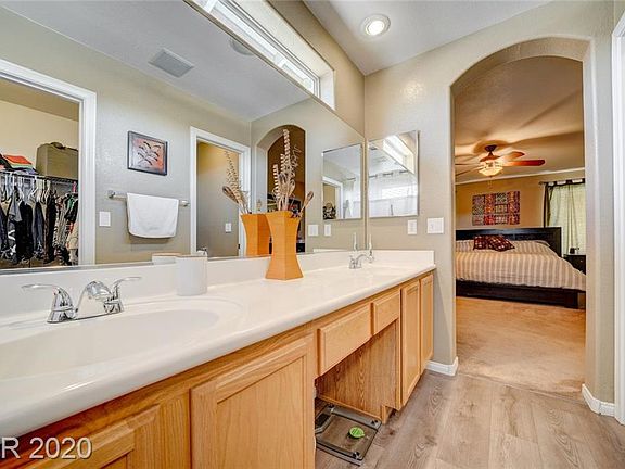 3rd image of 5831 Edgefield Ave