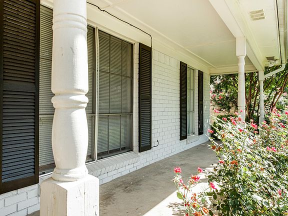 2nd image of 13626 Rolling Hills Ln