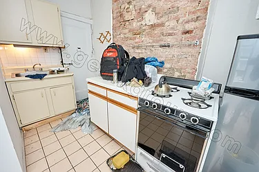 Rented by Genik Group Corp