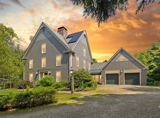 12 Pheasant Ln, Topsfield, MA 01983