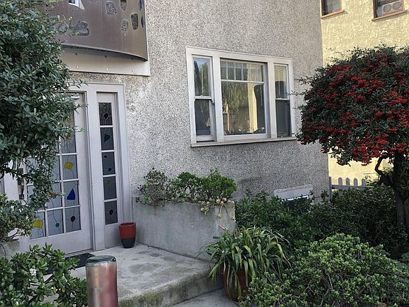 2nd image of 2643 C St APT 3