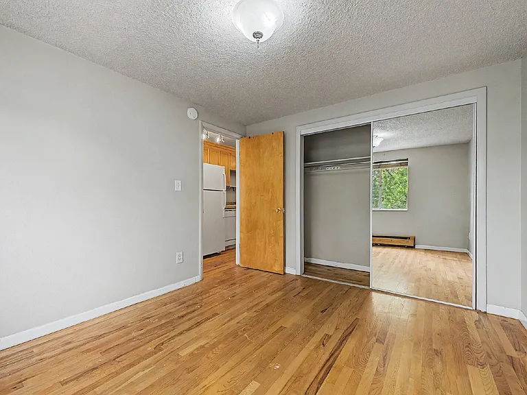 148 S Emerson St #203 — Photo 11