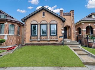 9038 S May St, Chicago, IL 60620