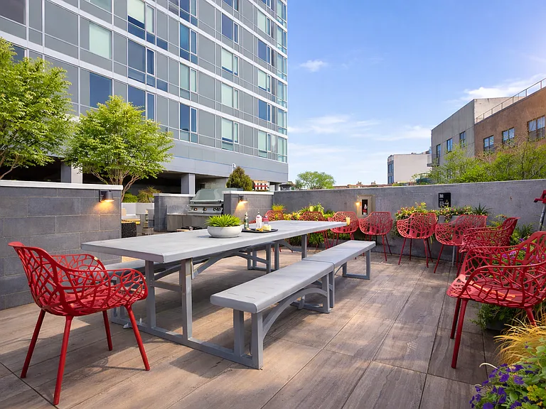 1524 Sheepshead Bay Rd #19F — Photo 8