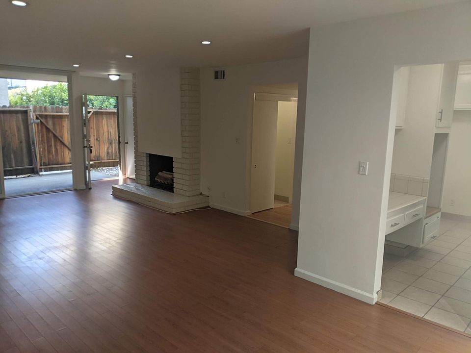 1st image of 11685 Gorham Ave #6