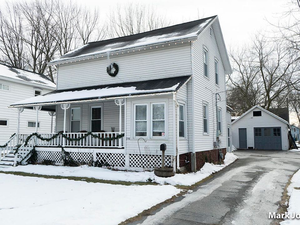 1st image of 256 Grove St
