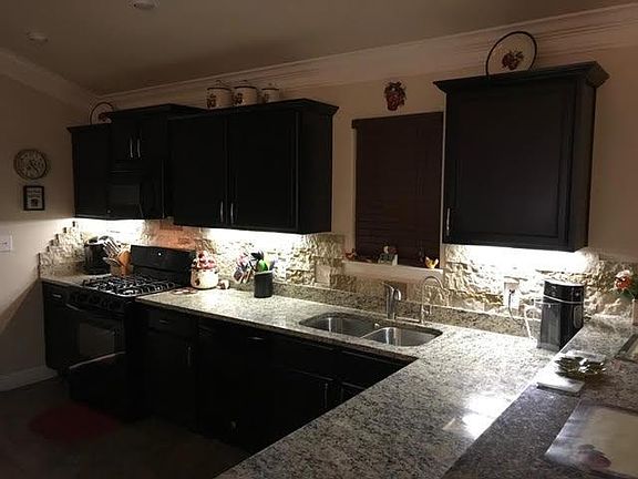 2nd image of 9907 Rainbow Dr