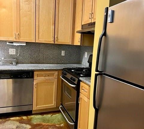 3rd image of 43 Chestnut St Unit 303