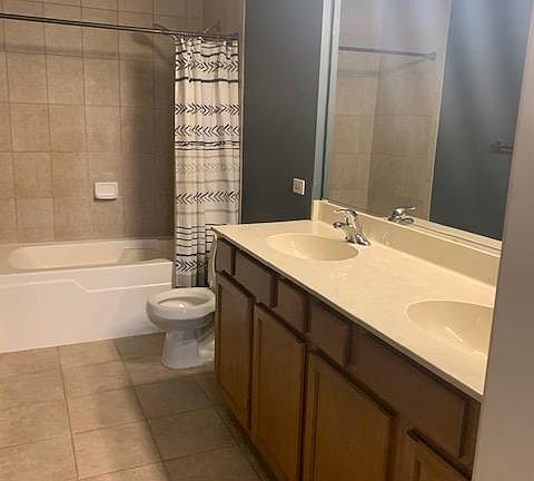 5th image of 647 Metropolitan Way Unit 203