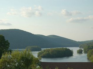 18 Candlewood Hts, New Milford, CT 06776