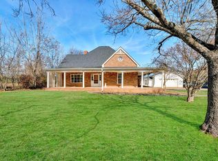 713 E Poinsett St, Greer, SC 29651