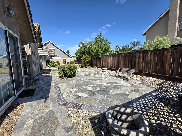 1533 Brookdale Way — Photo 25
