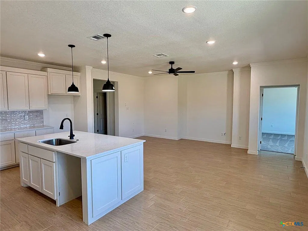 1503 Flatland Trail - 1 — Photo 4