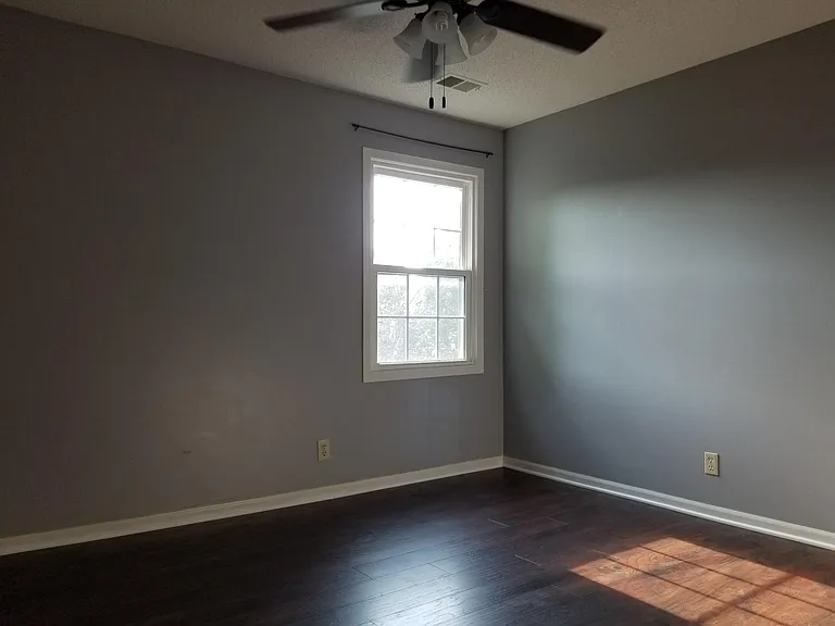 1281 E Sheridan Bridge Ln — Photo 25