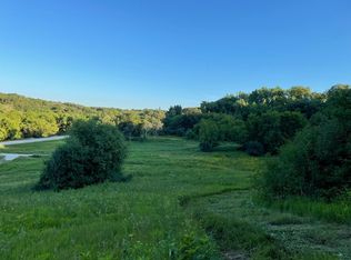 2807 Bamber Valley Rd SW, Rochester, MN 55902