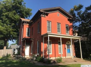 905 N 5th St, Quincy, IL 62301