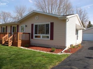 5421 Litchfield Dr, Flint, MI