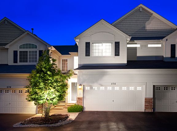 3rd image of 576 S Jade Ln