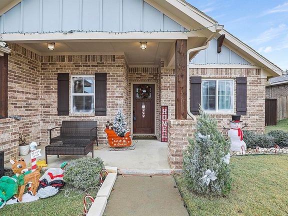 5th image of 4006 Kensington Dr
