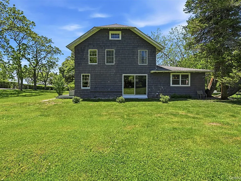 295 Jackson St — Photo 23