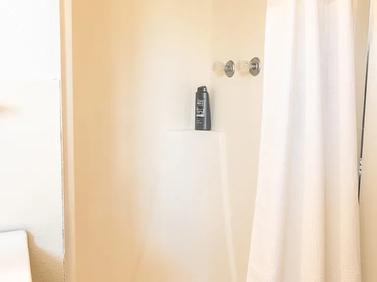 1902 Miller Ave — Photo 52